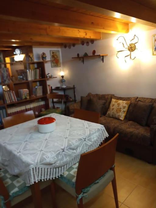 Loft Sotto Il Vulcano, Con Posto Auto Privato Zafferana Etnea Buitenkant foto